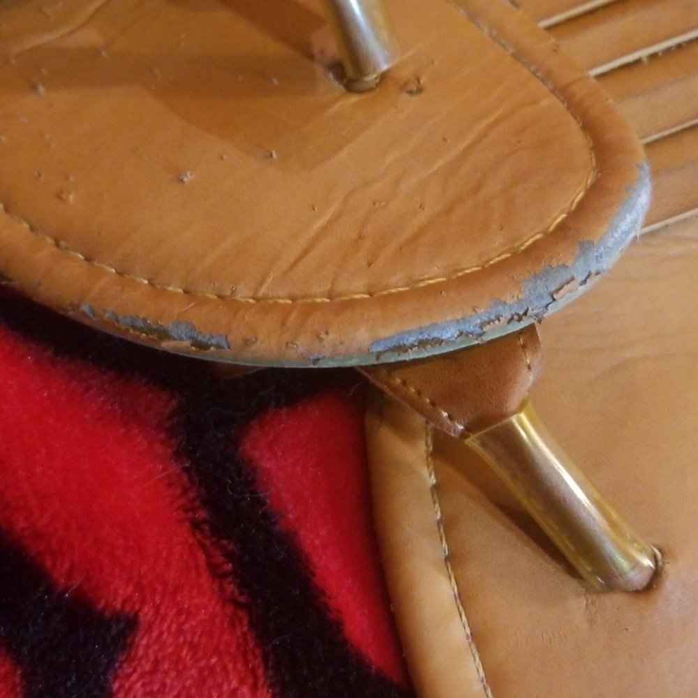 Sandals - Picture 2 of 3